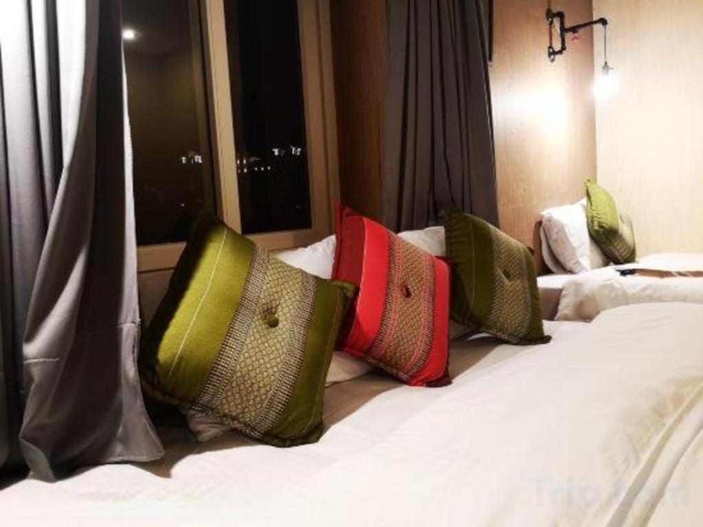 Phonethip Plaza Hotel Виентиане Екстериор снимка
