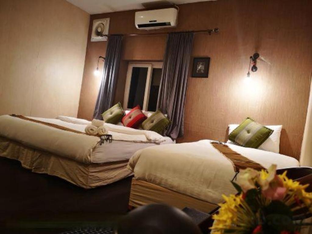 Phonethip Plaza Hotel Виентиане Екстериор снимка