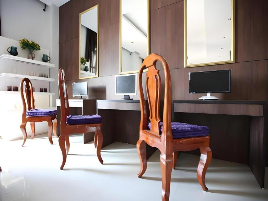 Phonethip Plaza Hotel Виентиане Екстериор снимка