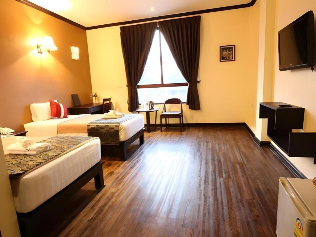 Phonethip Plaza Hotel Виентиане Екстериор снимка