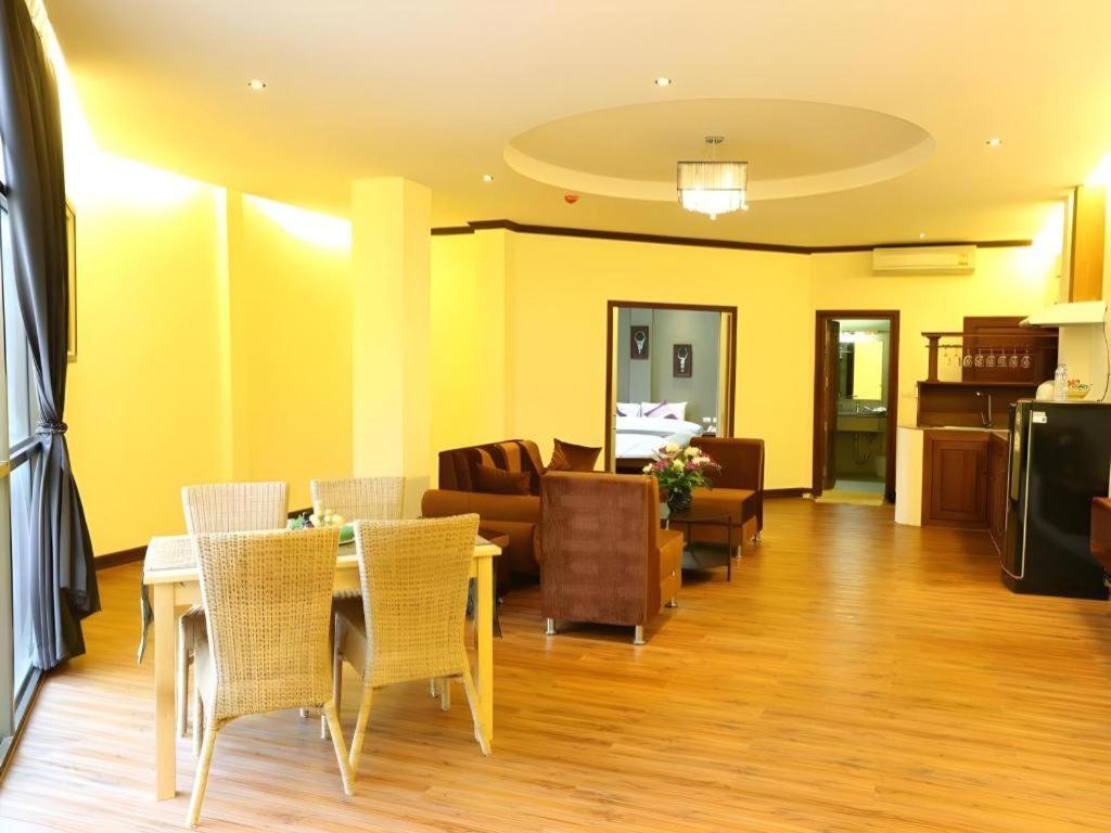 Phonethip Plaza Hotel Виентиане Екстериор снимка