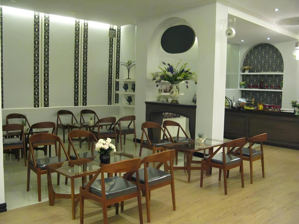 Phonethip Plaza Hotel Виентиане Екстериор снимка
